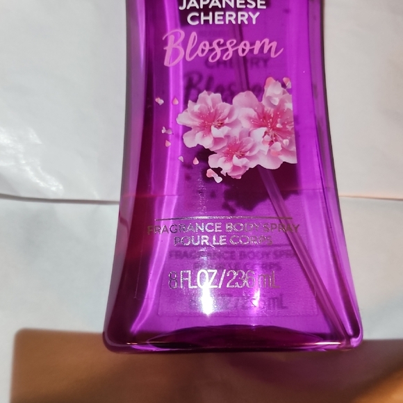 Fantasie Japanese Cherry Blossom Body Spray - Purple - Picture 2 of 3